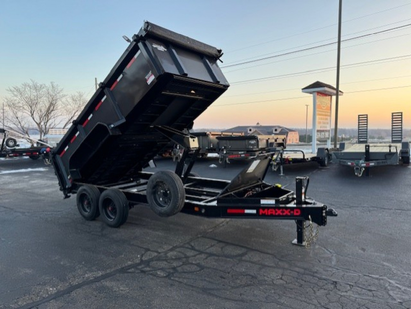 New 2026 MAXX-D DJB8314H Dump Trailer