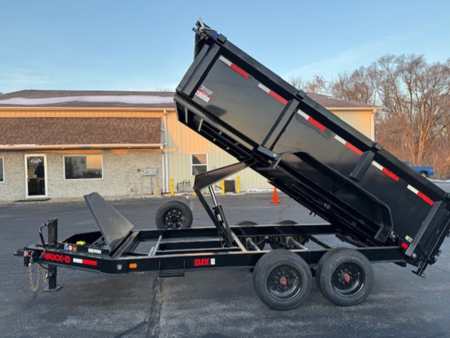 New 2026 MAXX-D DJB8314H Dump Trailer