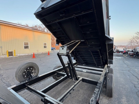 New 2026 MAXX-D DJB8314H Dump Trailer
