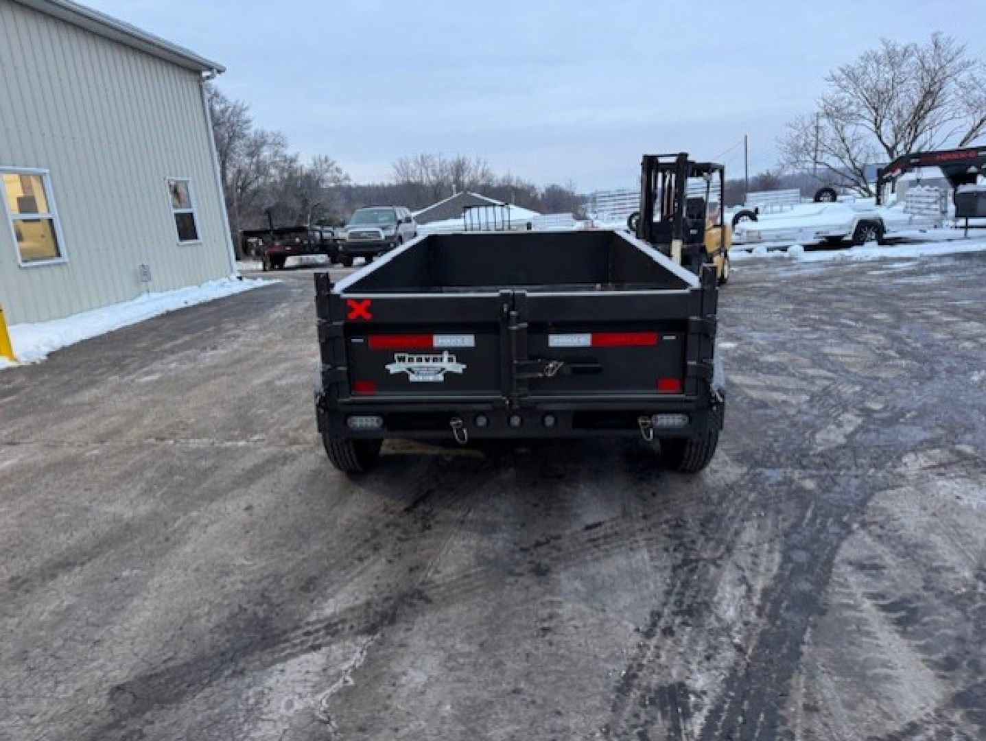 New 2026 MAXX-D D6B6010 Dump Trailer