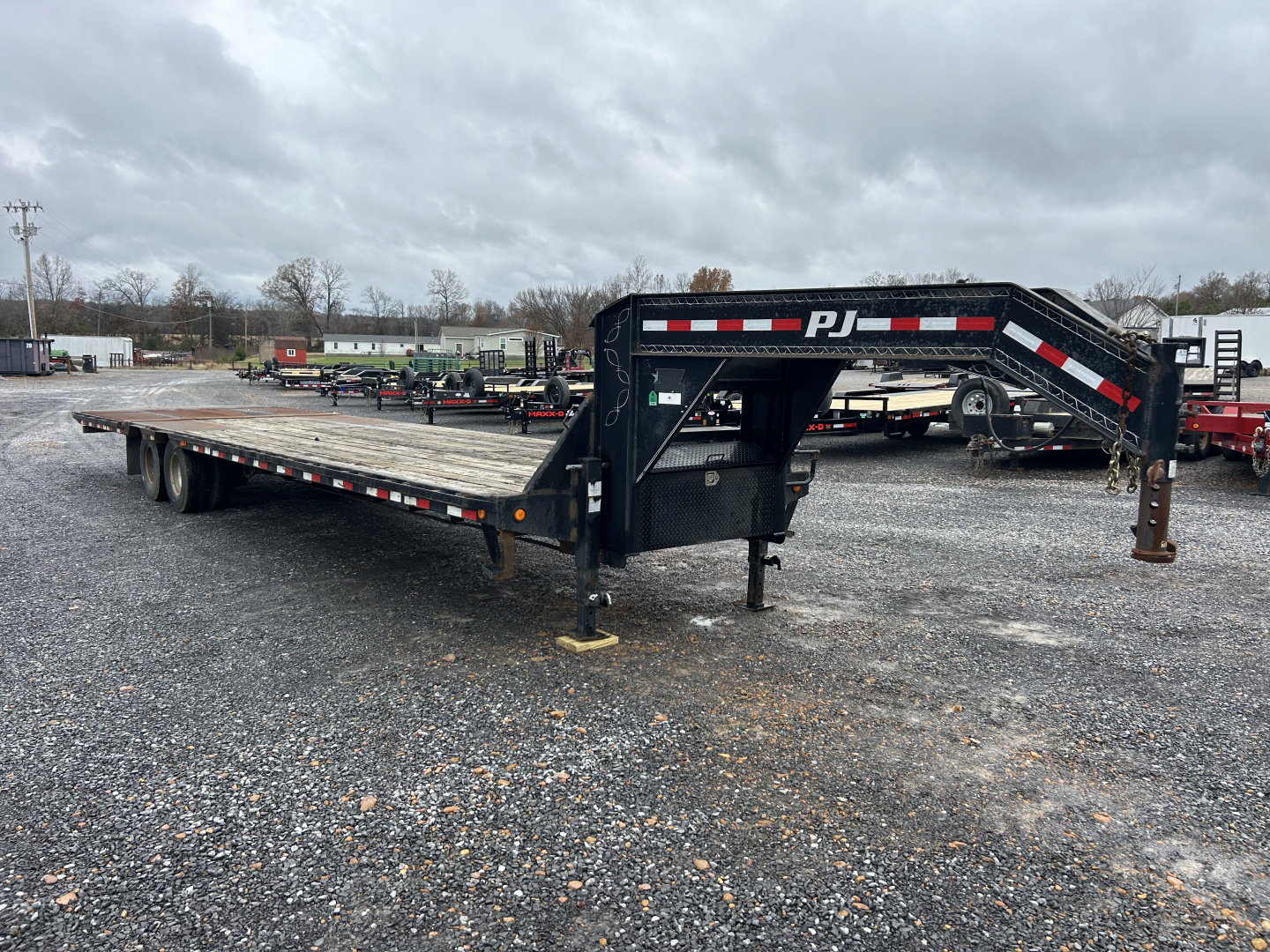 Used 2015 PJ Trailers 102"x35' 24k Hydraulic Dovetail Trailer