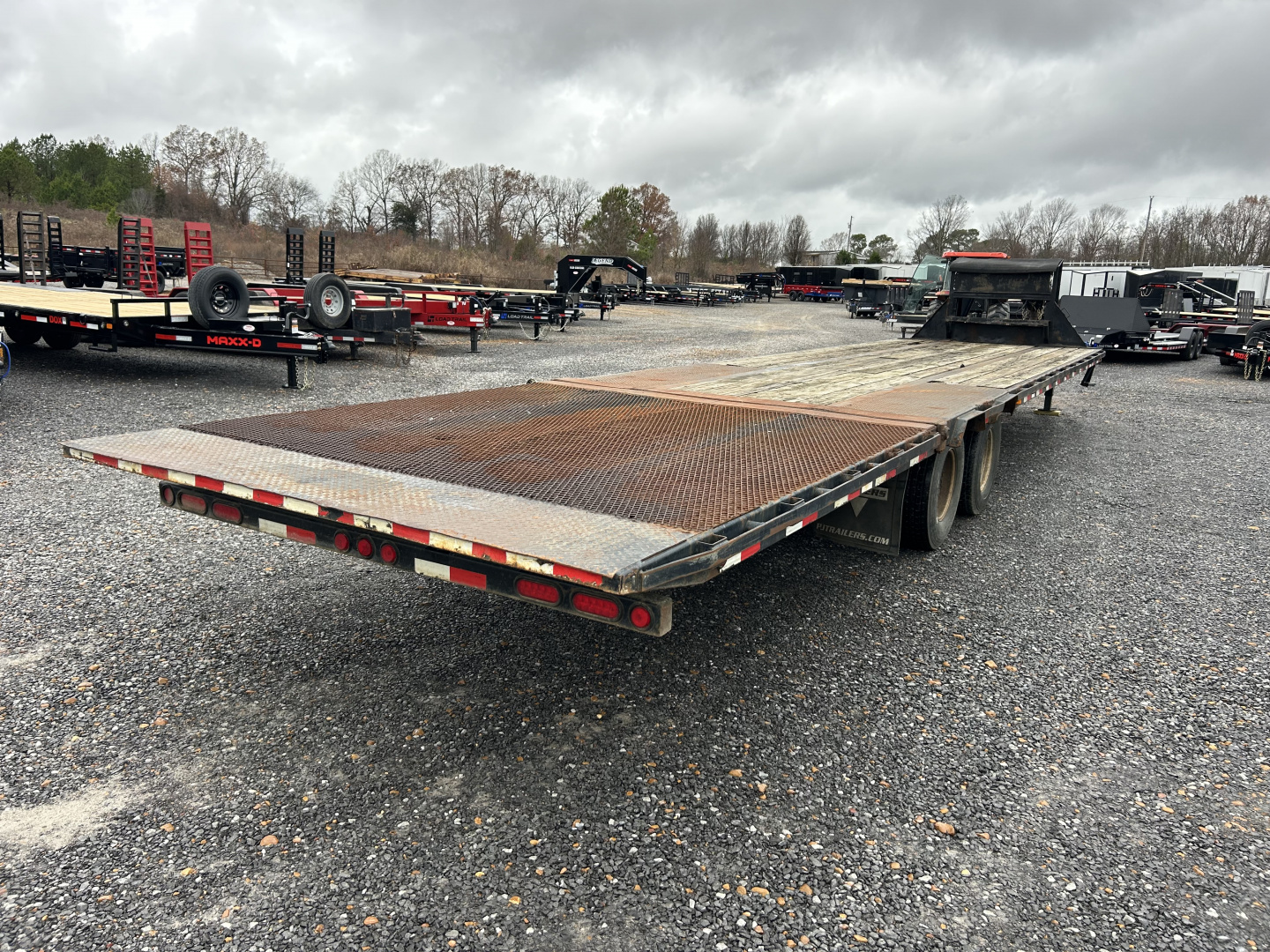 Used 2015 PJ Trailers 102"x35' 24k Hydraulic Dovetail Trailer