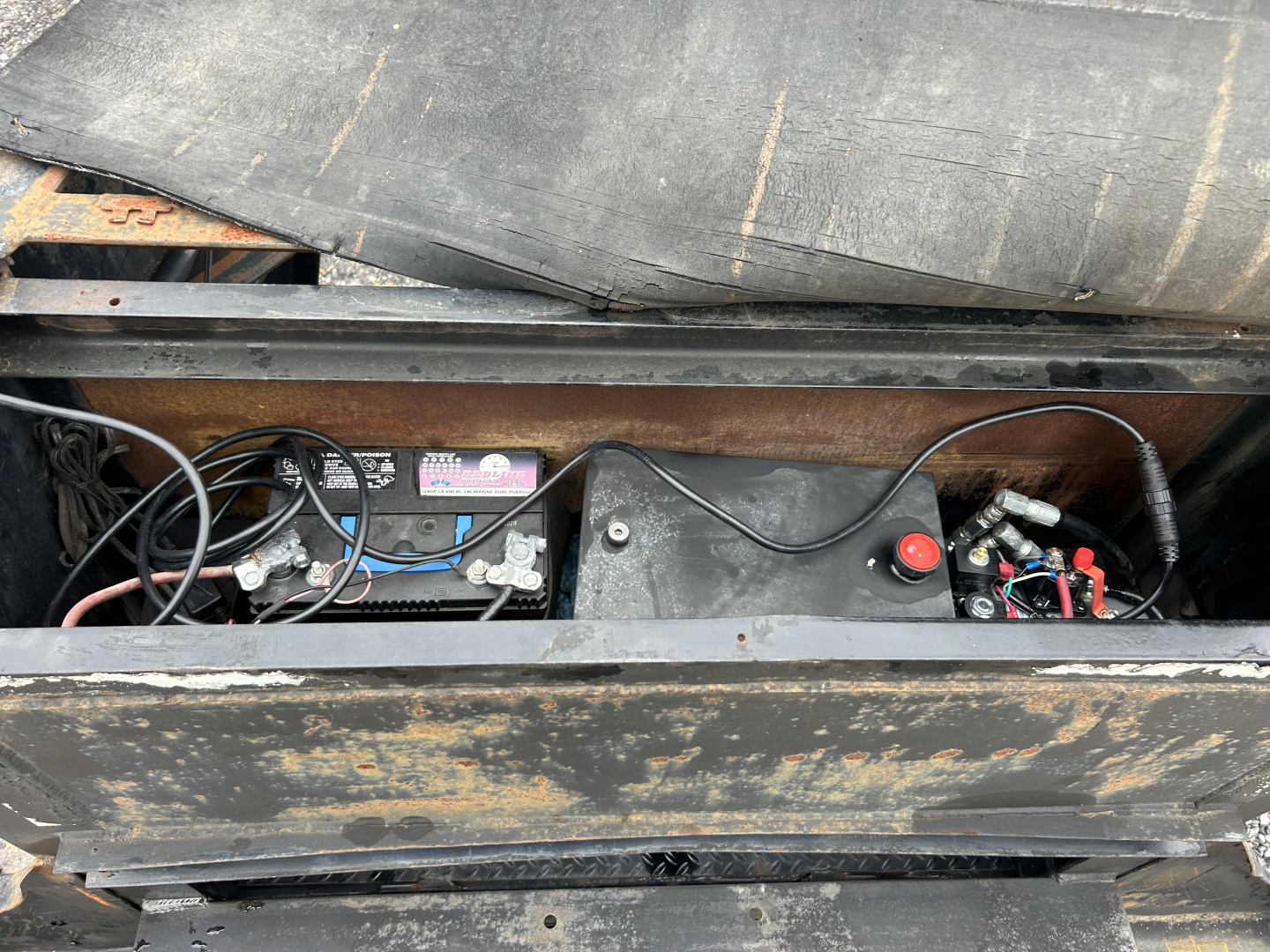 Used 2015 PJ Trailers 102"x35' 24k Hydraulic Dovetail Trailer