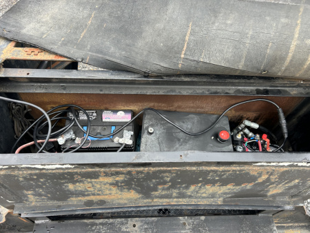 Used 2015 PJ Trailers 102"x35' 24k Hydraulic Dovetail Trailer