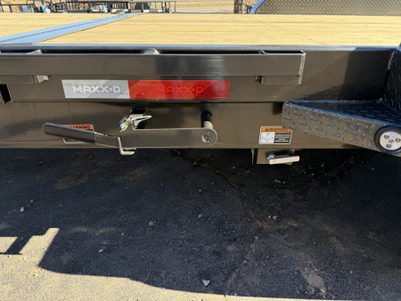 New 2026 MAXX-D 83”x24’ BP Gravity Equipment Tilt – G8X