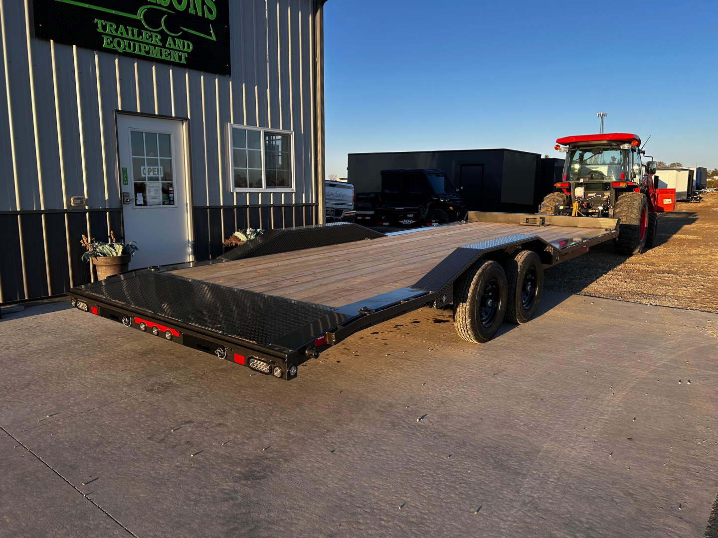 New 2026 MAXXD 102"X22' H5X CAR HAULER 9.9K GVWR DRIVE-OVER FENDERS Car / Racing Trailer