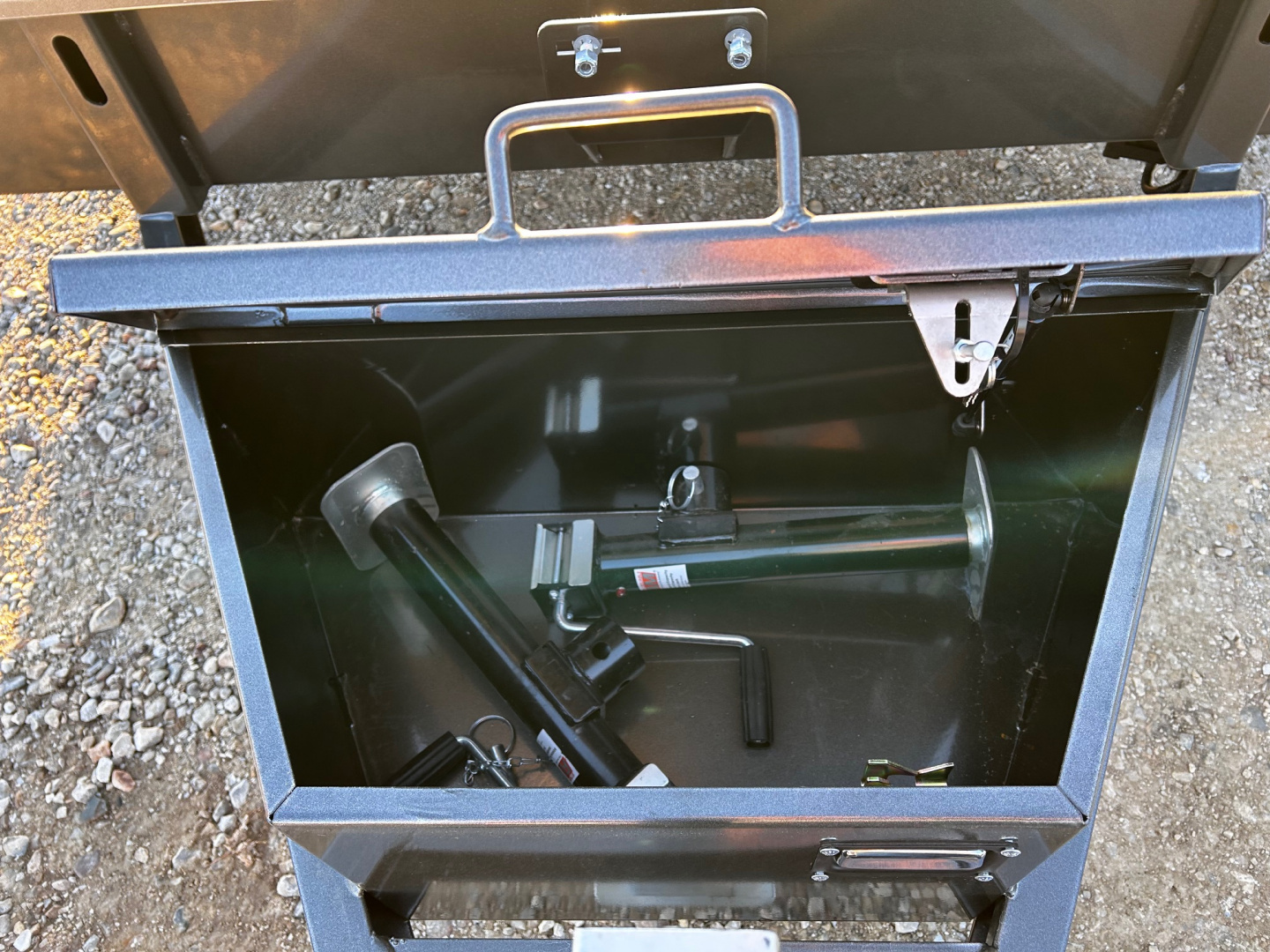 New 2026 MAXXD 102"X22' H5X CAR HAULER 9.9K GVWR DRIVE-OVER FENDERS Car / Racing Trailer