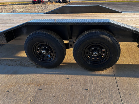 New 2026 MAXXD 102"X22' H5X CAR HAULER 9.9K GVWR DRIVE-OVER FENDERS Car / Racing Trailer