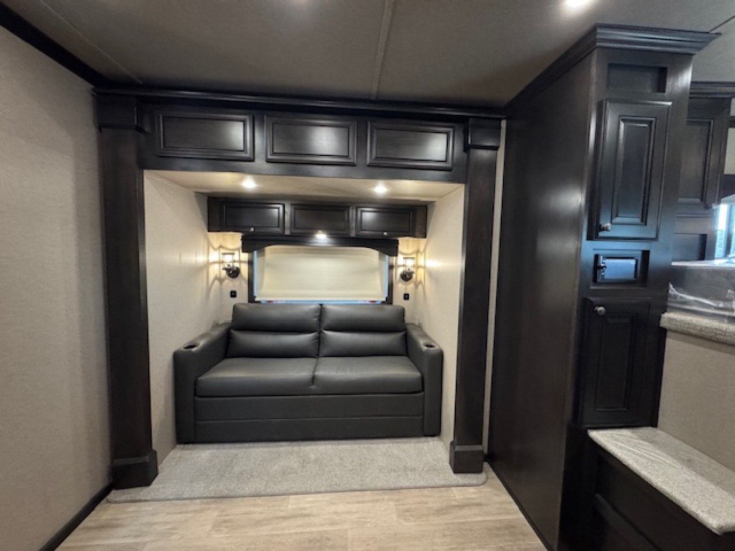 New 2025 Exiss Trailers 2025 Exiss Endeavor 8310 LQ IN STOCK Horse Trailer