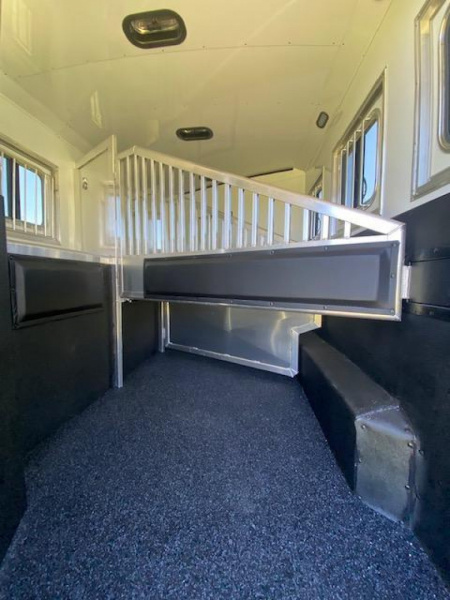 New 2025 Exiss Trailers 2025 Exiss Endeavor 8310 LQ IN STOCK Horse Trailer