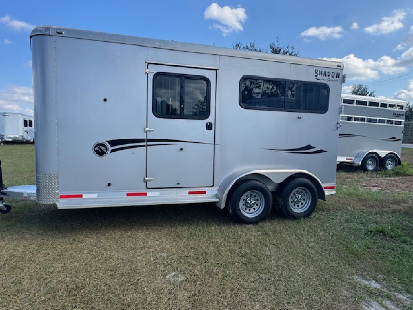 Used 2022 Shadow 2022 Shadow 2H Pro Series Straight Load Horse Trailer Horse Trailer
