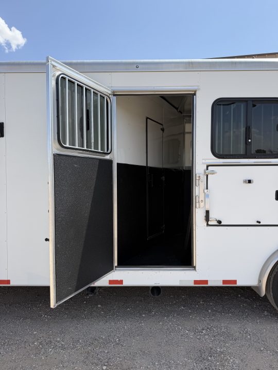 Used 2022 Sundowner Trailers Santa Fe 6905 4H