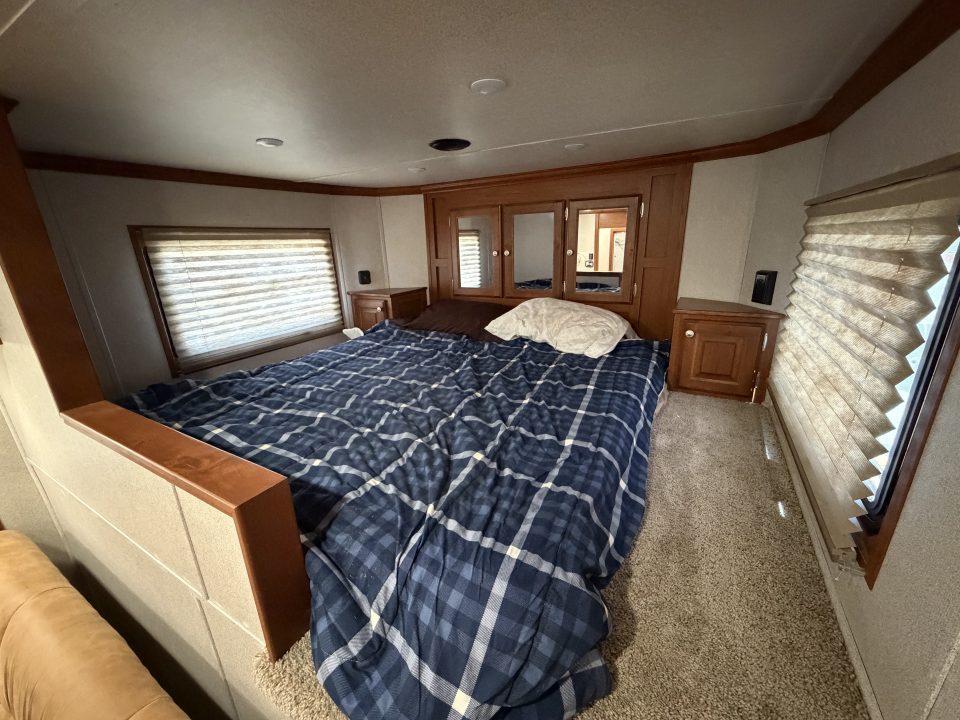 Used 2022 Sundowner Trailers Santa Fe 6905 4H