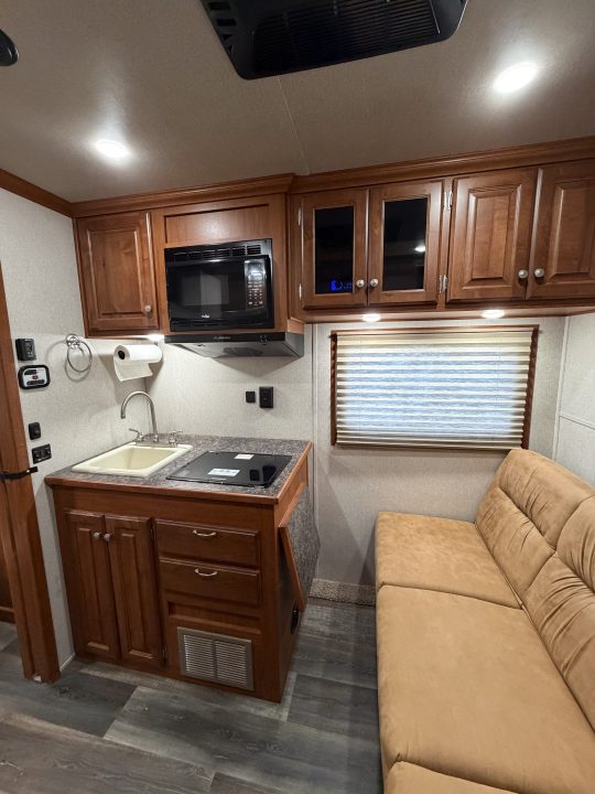 Used 2022 Sundowner Trailers Santa Fe 6905 4H
