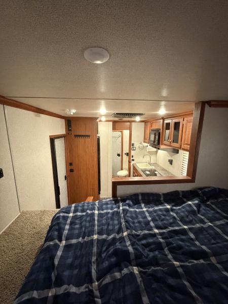 Used 2022 Sundowner Trailers Santa Fe 6905 4H