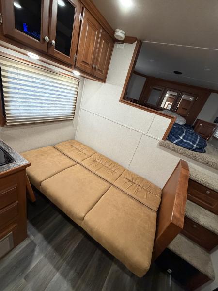Used 2022 Sundowner Trailers Santa Fe 6905 4H