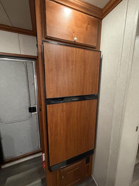 Used 2022 Sundowner Trailers Santa Fe 6905 4H