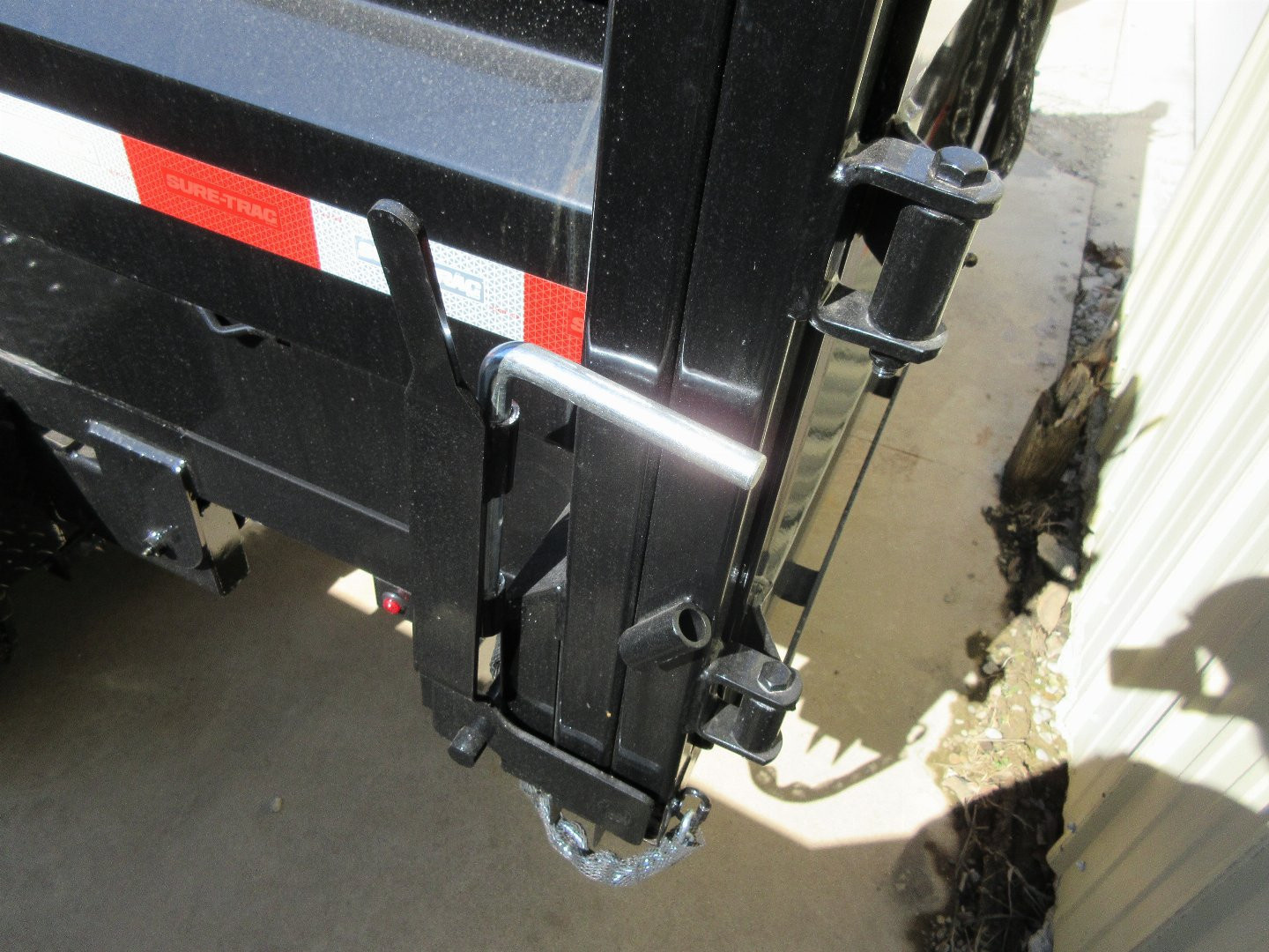 New 2026 Sure-Trac 82 IN x 14 HD Low Profile Dump Trailer 14K Telescopic Dump Trailer