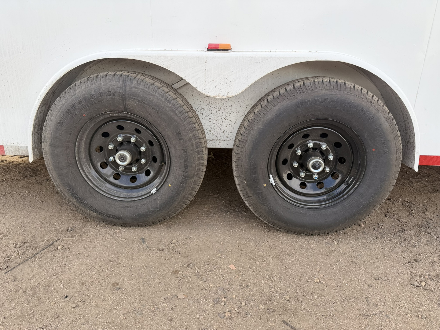 New 2026 X-On 8-24 Gooseneck Enclosed Contractor Trailer (DESC)