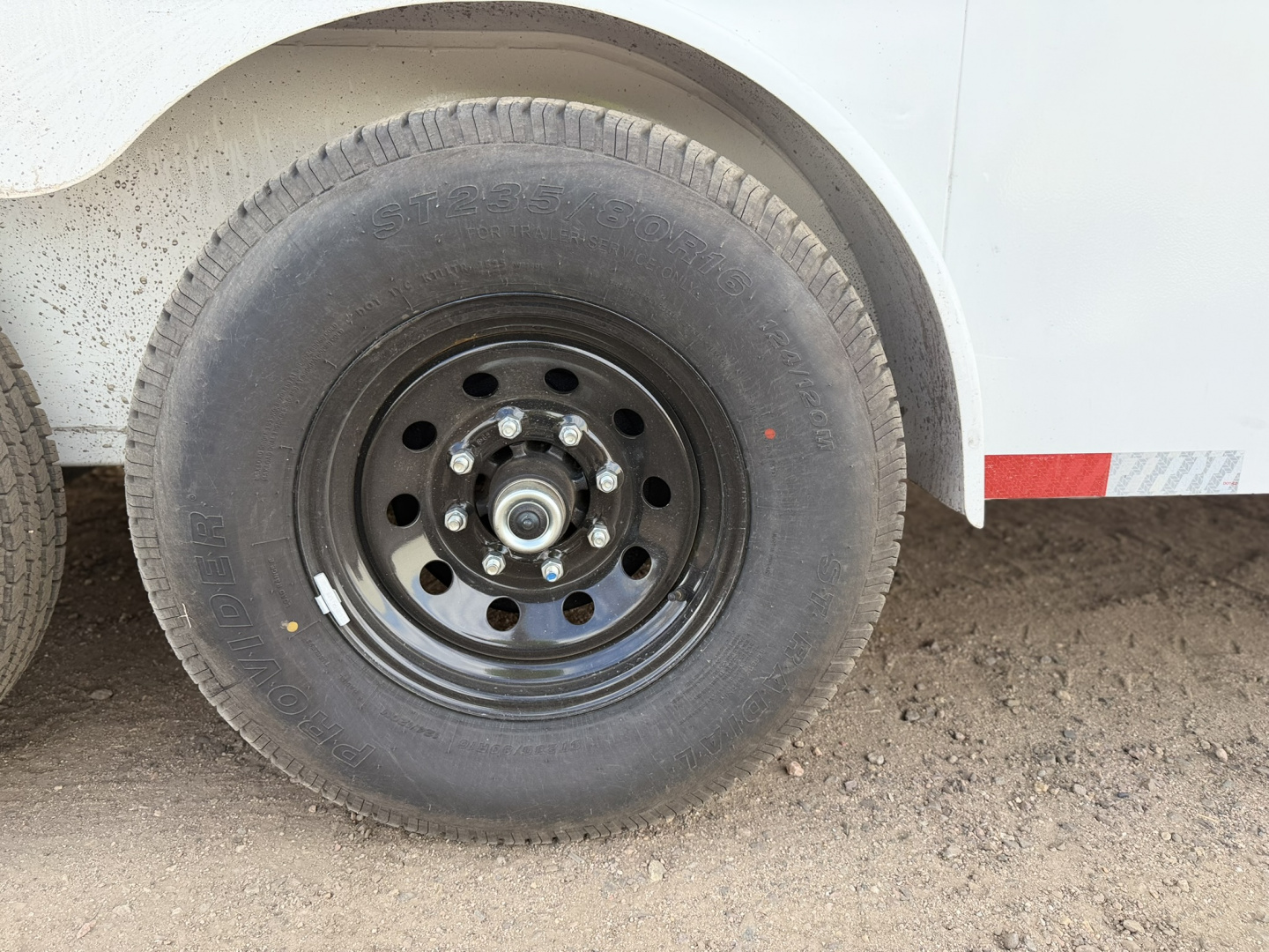 New 2026 X-On 8-24 Gooseneck Enclosed Contractor Trailer (DESC)