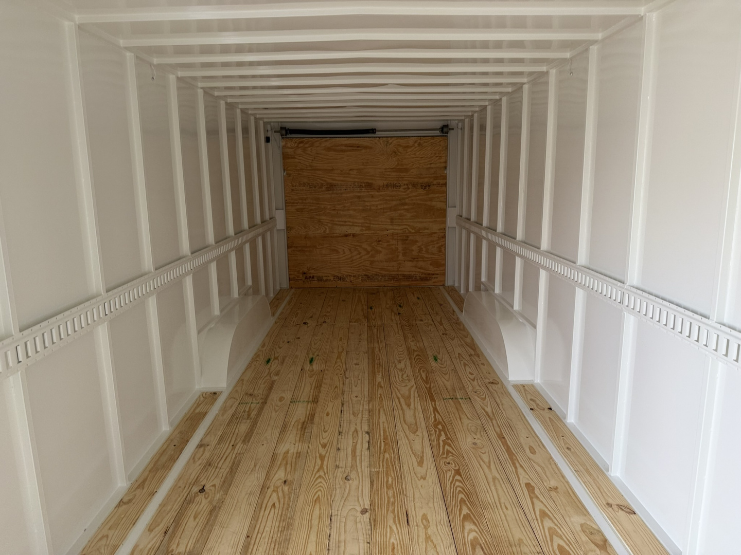 New 2026 X-On 8-24 Gooseneck Enclosed Contractor Trailer (DESC)