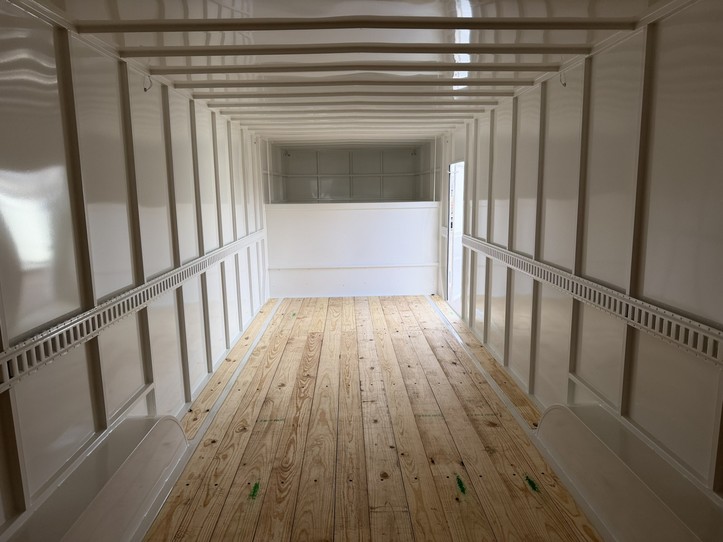 New 2026 X-On 8-24 Gooseneck Enclosed Contractor Trailer (DESC)