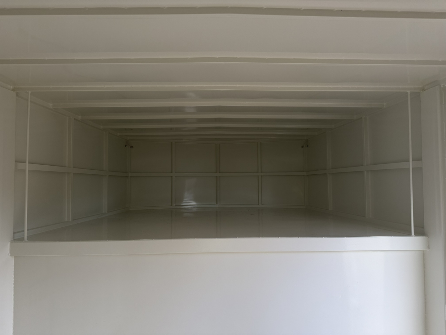 New 2026 X-On 8-24 Gooseneck Enclosed Contractor Trailer (DESC)