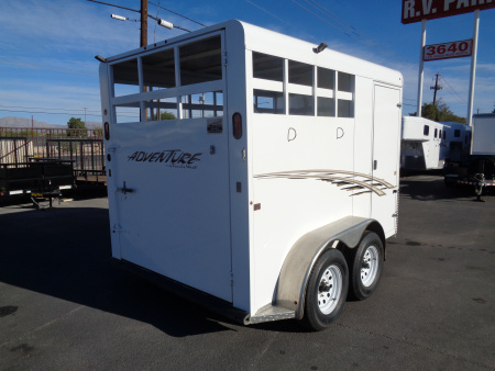 Used 2017 Trails West * ADVENTURE II 2H * 2 Horse Slant Load Horse Trailer