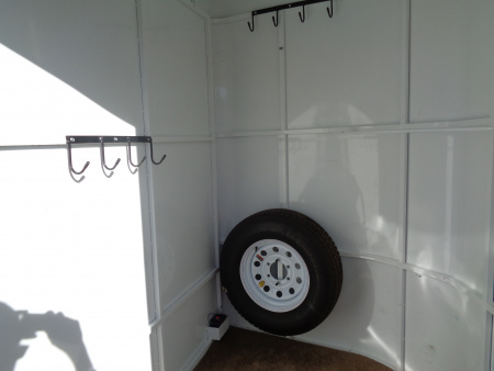 Used 2017 Trails West * ADVENTURE II 2H * 2 Horse Slant Load Horse Trailer