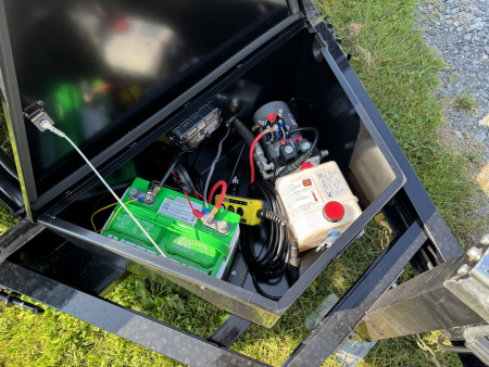 New 2026 Down 2 Earth Trailers DTE8220WCT5.2B Car Hauler