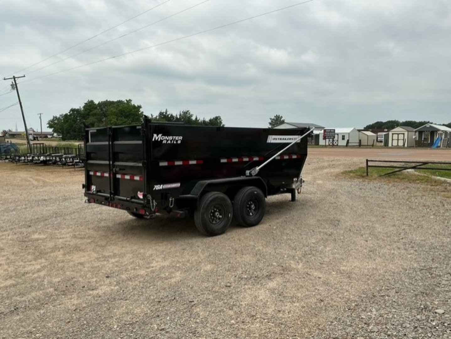 New 2026 PJ 83"x14' BP Tandem Axle Low Pro Telescopic Dump w/ 48" Sides – DT Voyager Package