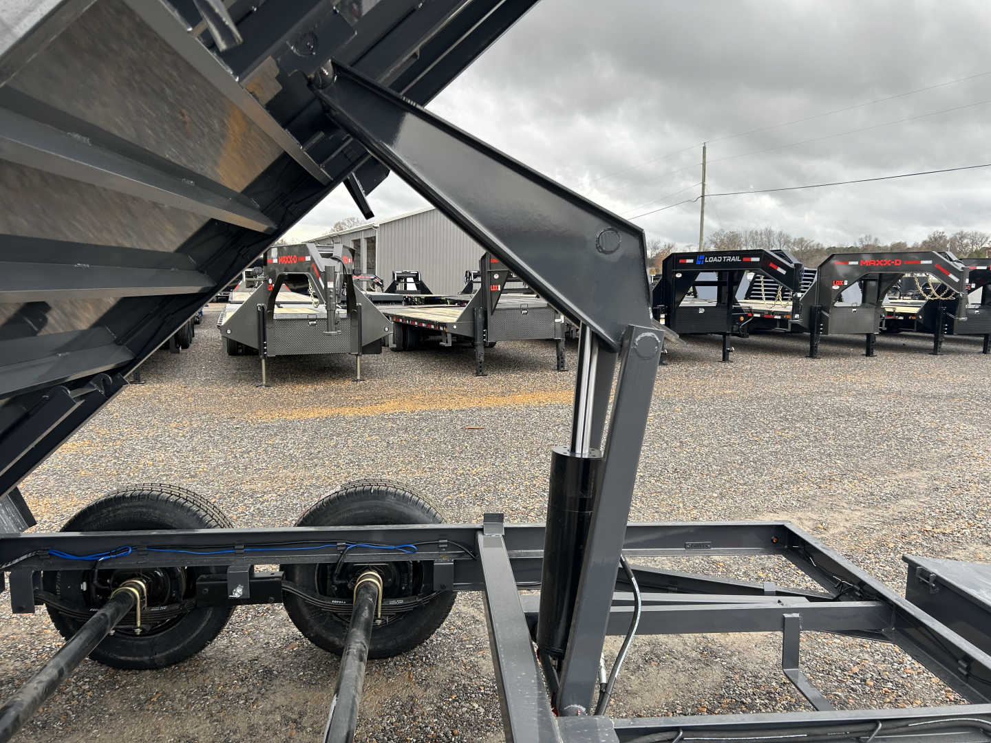 New 2026 Lamar Dump Trailer | 77" x 12' | 10K GVWR