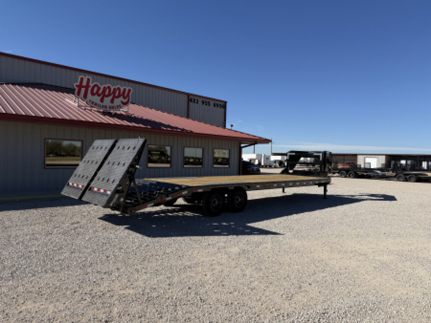 New 2026 PJ 102”x30’ Quest Gooseneck Flatbed w/ Singles – LQ