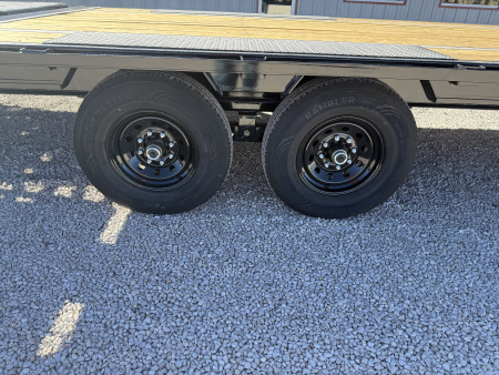 New 2026 PJ 102”x30’ Quest Gooseneck Flatbed w/ Singles – LQ