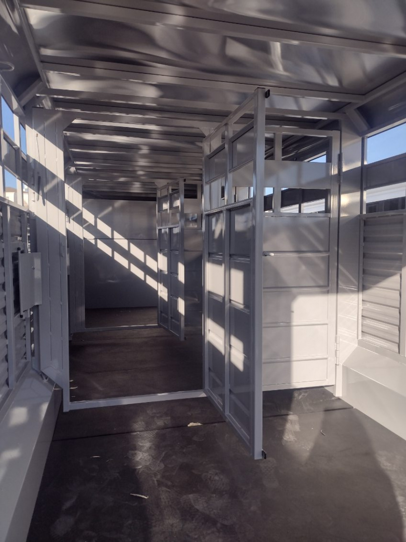 New 2026 Trails West Hotshot 24' Stock Trailer