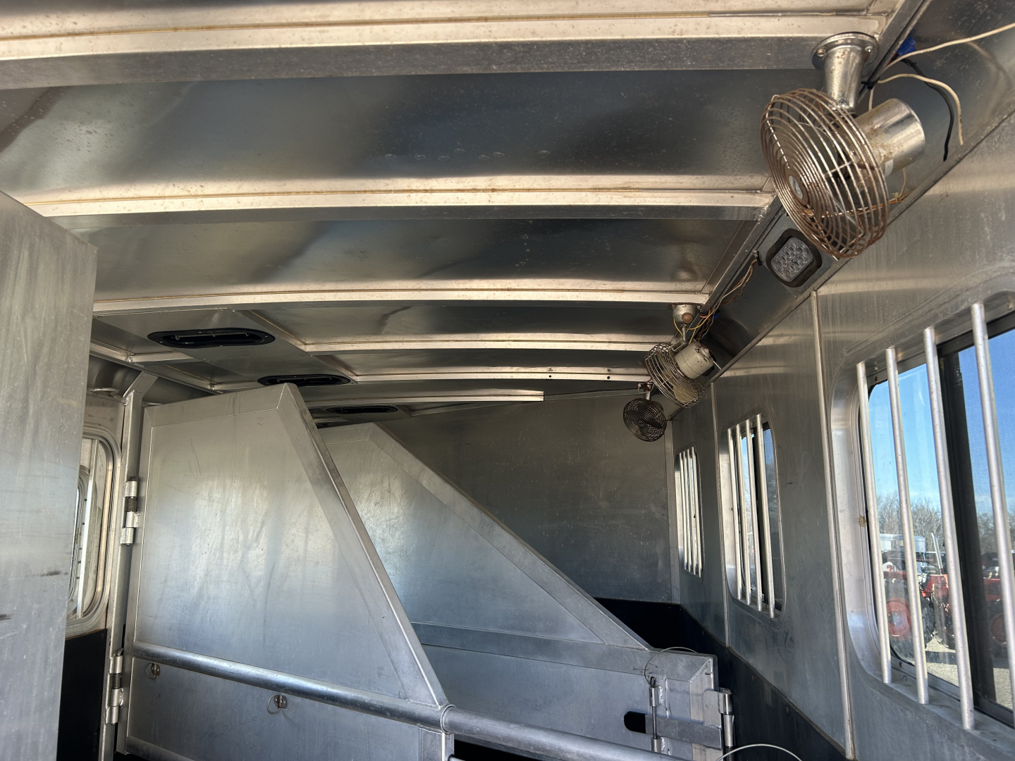 Used 2001 Sooner 3 Horse Trailer