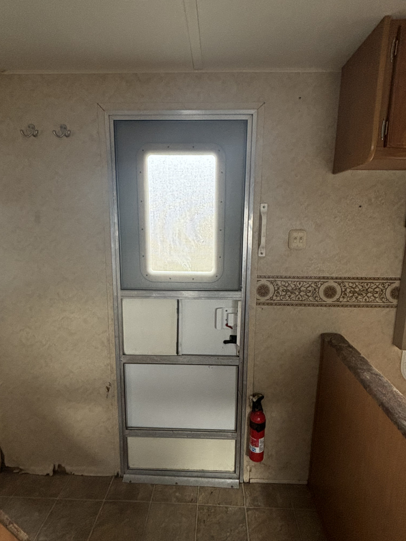 Used 2006 Dutchmen Mfg Four Winds Travel Trailer