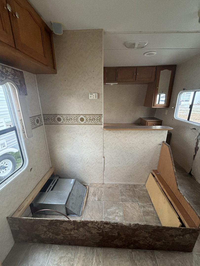 Used 2006 Dutchmen Mfg Four Winds Travel Trailer