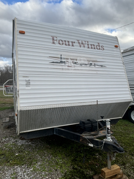 Used 2006 Dutchmen Mfg Four Winds Travel Trailer