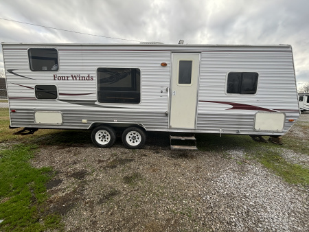 Used 2006 Dutchmen Mfg Four Winds Travel Trailer