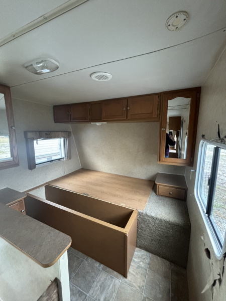 Used 2006 Dutchmen Mfg Four Winds Travel Trailer