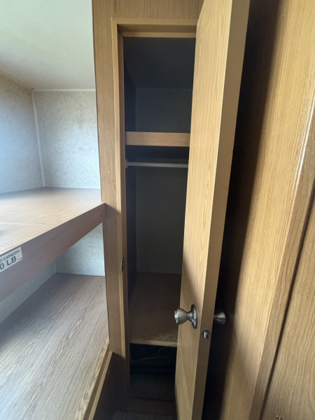 Used 2006 Dutchmen Mfg Four Winds Travel Trailer