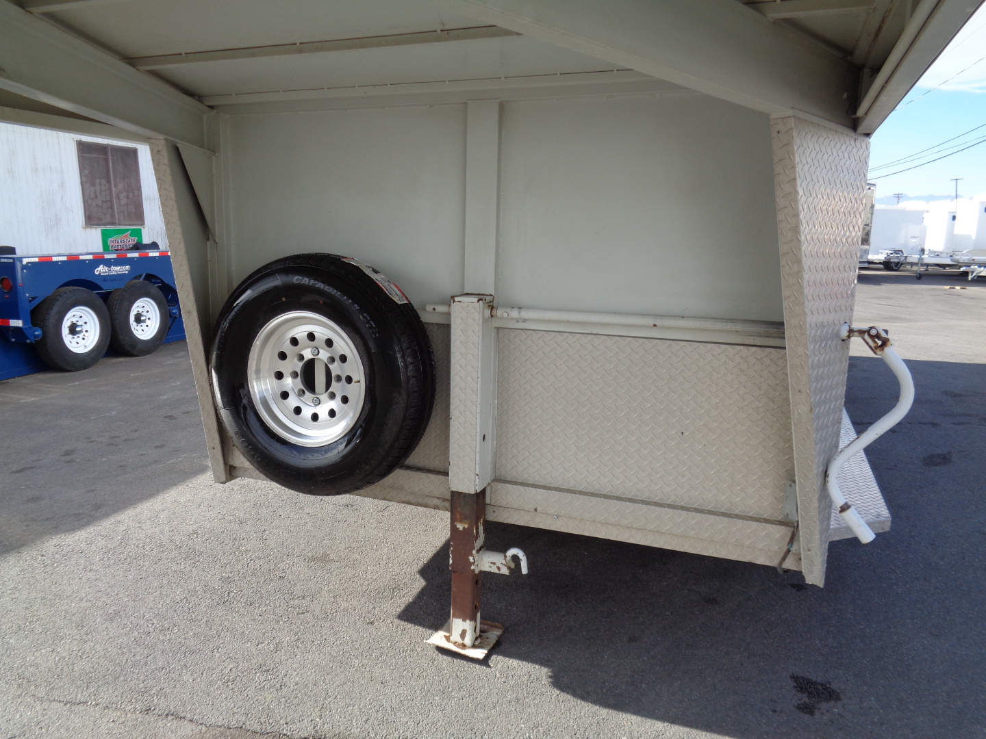 Used 2002 Circle J * Mirage 4H GN * 4 Horse Gooseneck Horse Trailer