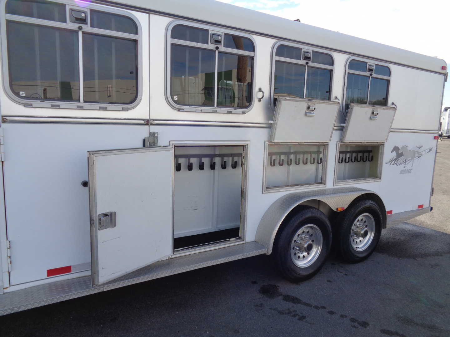 Used 2002 Circle J * Mirage 4H GN * 4 Horse Gooseneck Horse Trailer