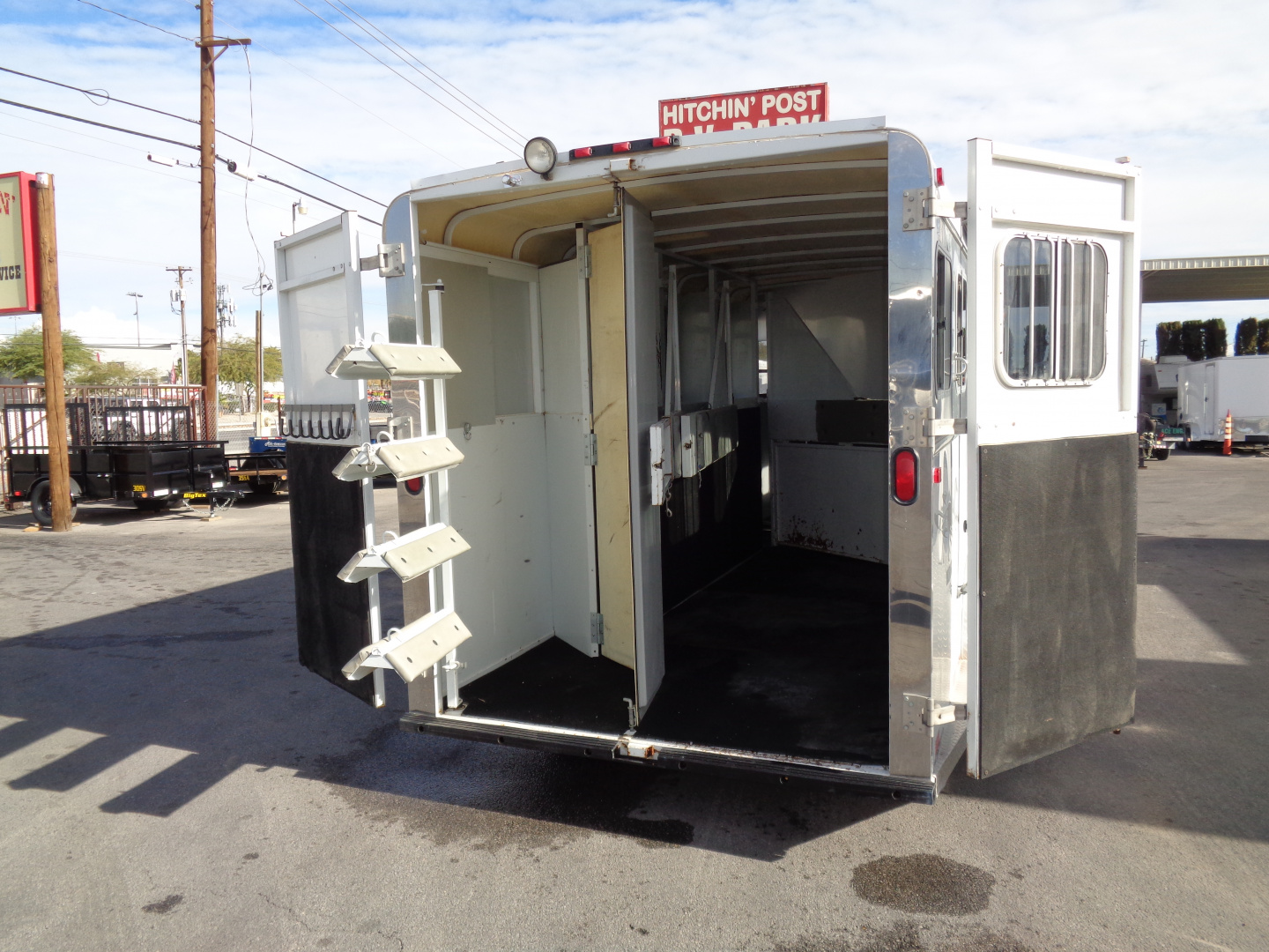 Used 2002 Circle J * Mirage 4H GN * 4 Horse Gooseneck Horse Trailer
