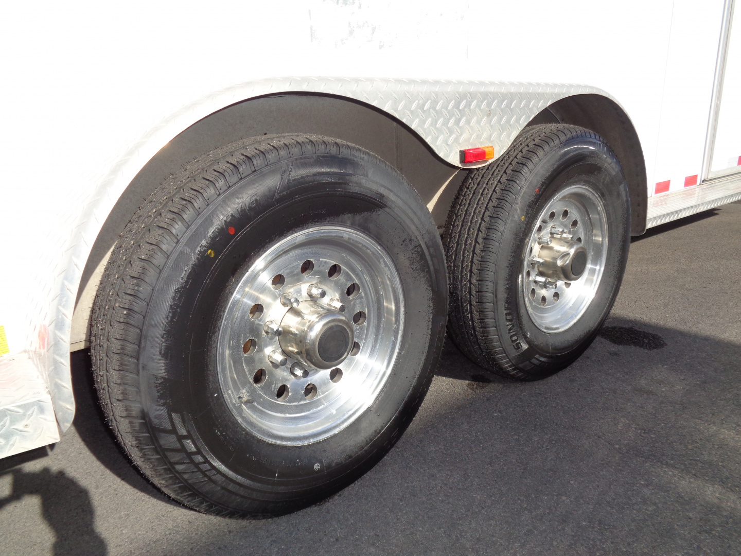 Used 2002 Circle J * Mirage 4H GN * 4 Horse Gooseneck Horse Trailer