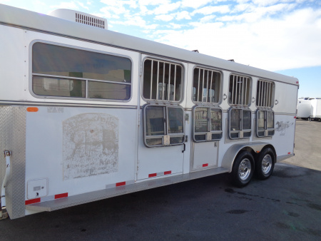 Used 2002 Circle J * Mirage 4H GN * 4 Horse Gooseneck Horse Trailer