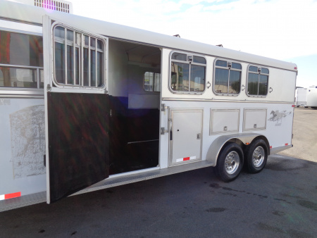 Used 2002 Circle J * Mirage 4H GN * 4 Horse Gooseneck Horse Trailer