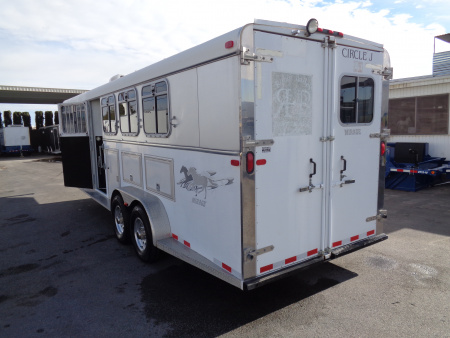 Used 2002 Circle J * Mirage 4H GN * 4 Horse Gooseneck Horse Trailer