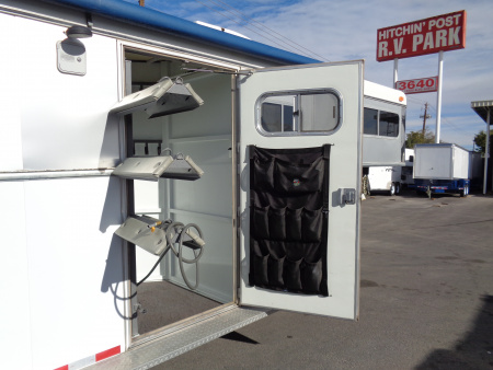 Used 2002 Circle J * Mirage 4H GN * 4 Horse Gooseneck Horse Trailer